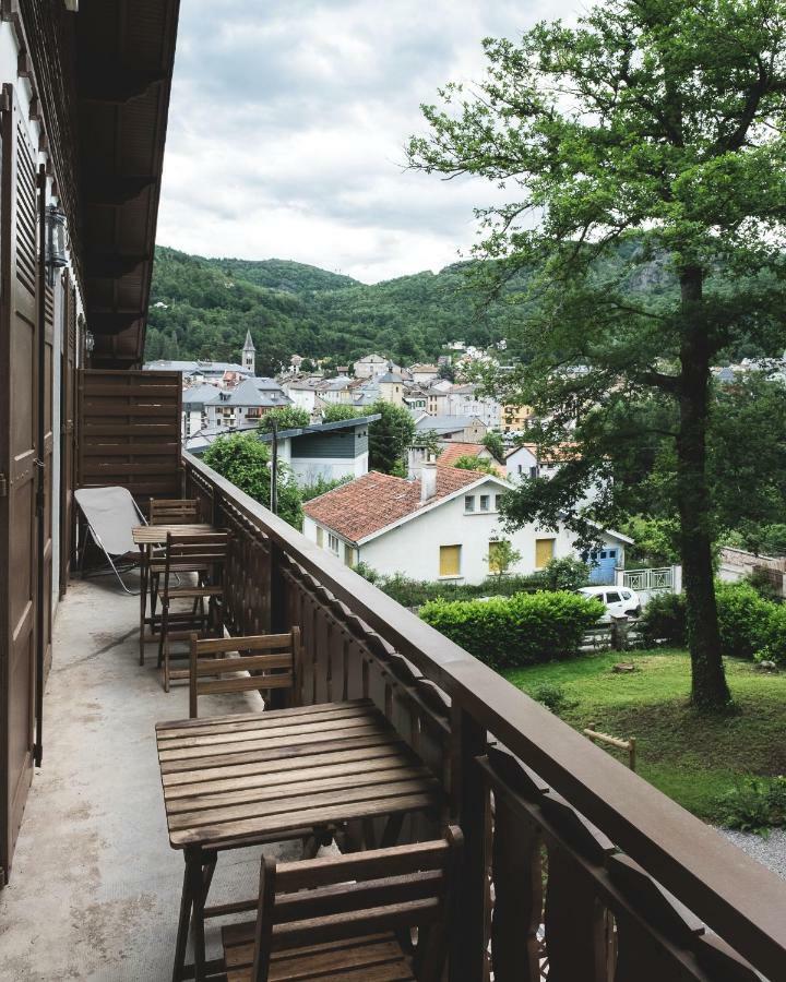 Au Chalet Des Quatre Saisons Ax-les-Thermes Luaran gambar